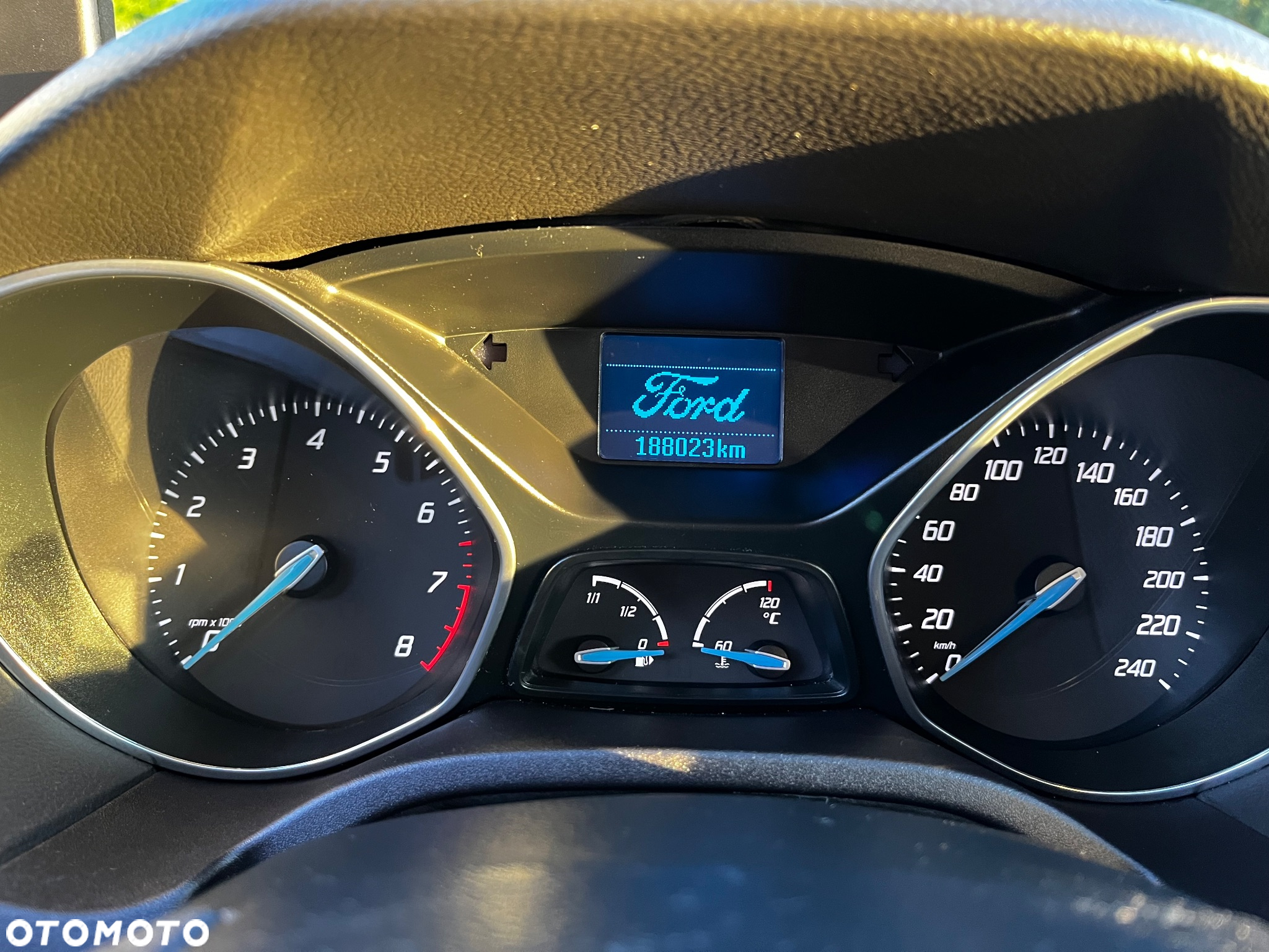 Ford Focus 1.6 Platinium X - 26