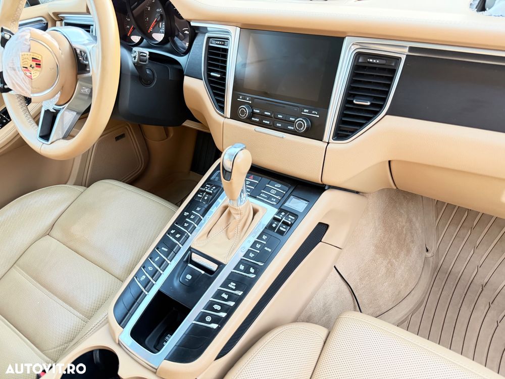 Porsche Macan - 14