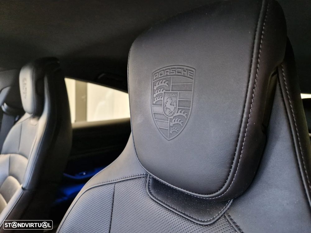 Porsche Taycan 4S - 21