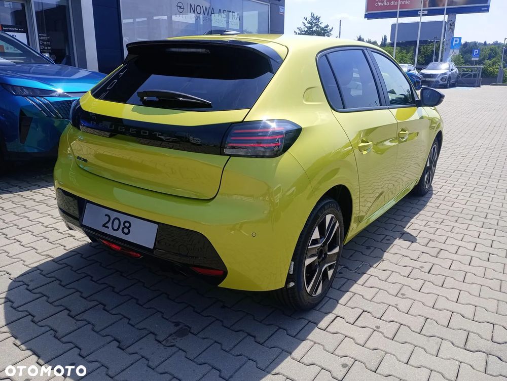 Peugeot 208 - 9
