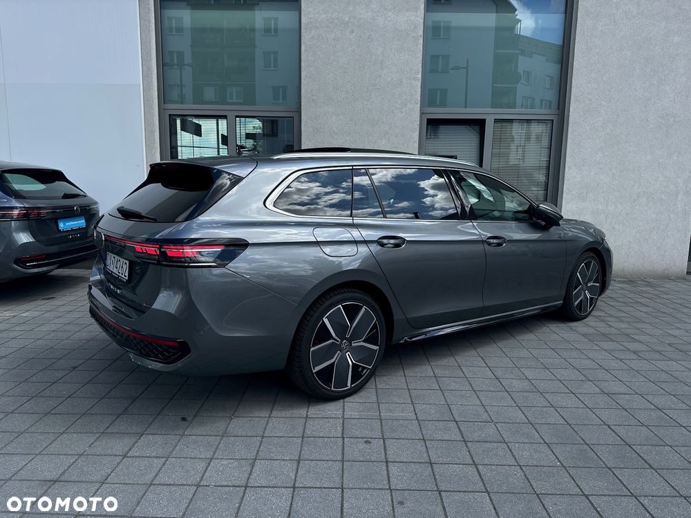 Volkswagen Passat - 6