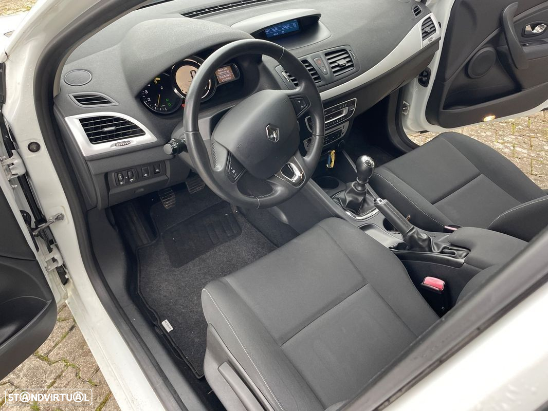 Renault Mégane - 24