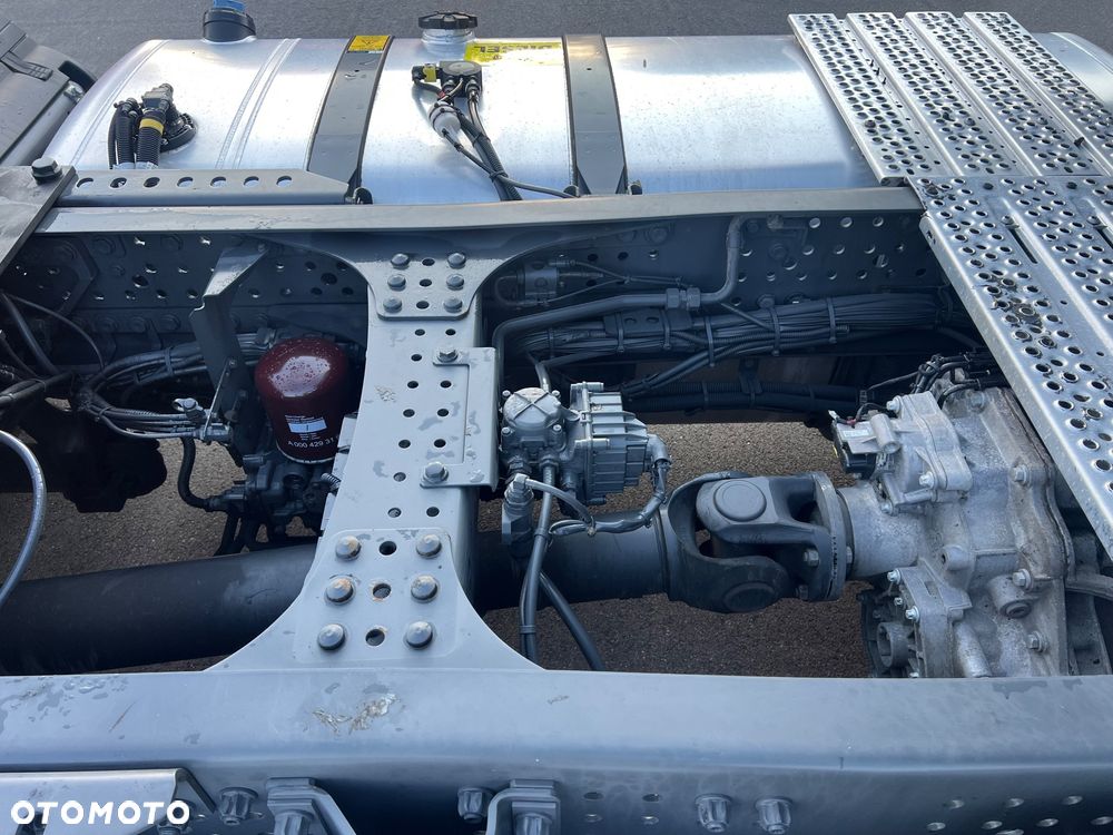 Mercedes-Benz ACTROS L MP5 POLIFTOWY bez retardera prokontraktowy - 16