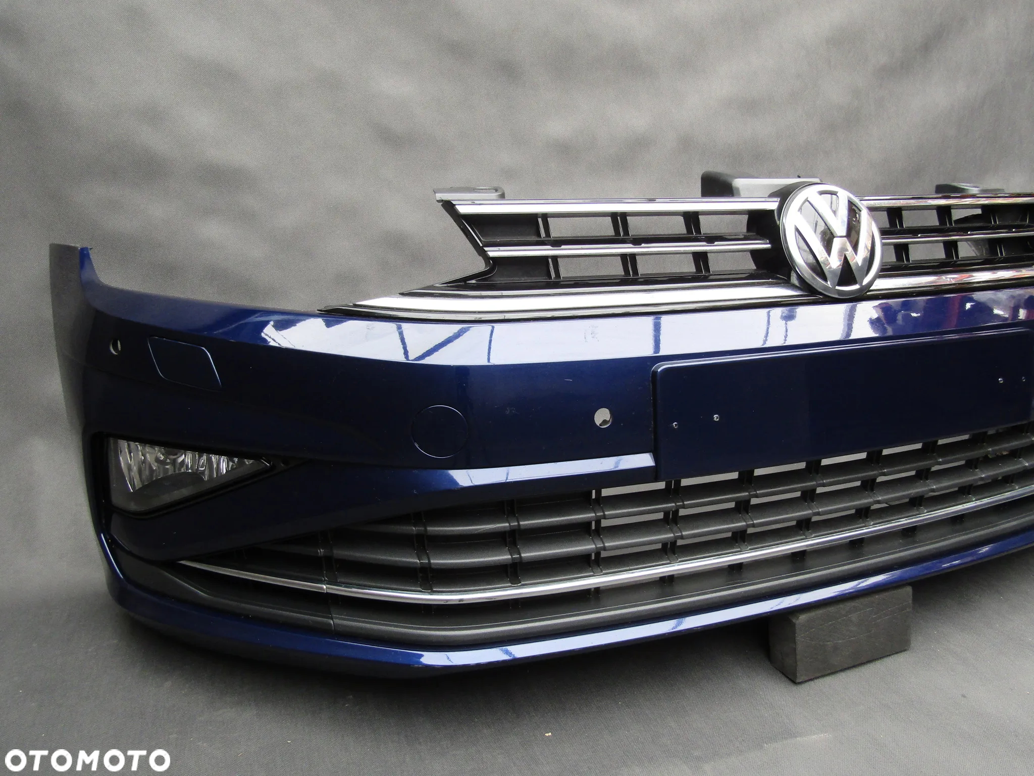 Zderzak przedni VW Golf Sportsvan Lift 18 - 22 Sprysk./ Pdc-4  LC5B - 8