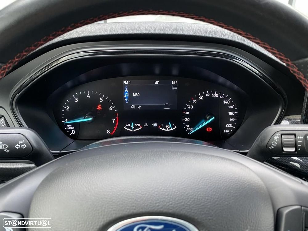 Ford Focus 1.0 EcoBoost MHEV ST-Line - 33