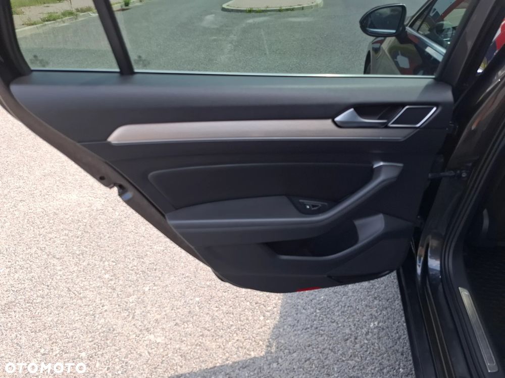 Volkswagen Passat 2.0 TDI BMT Highline DSG7 - 23