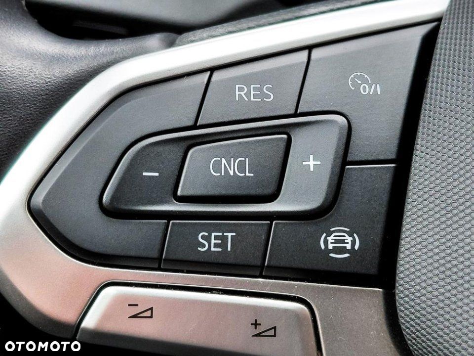 Volkswagen T-Cross - 17