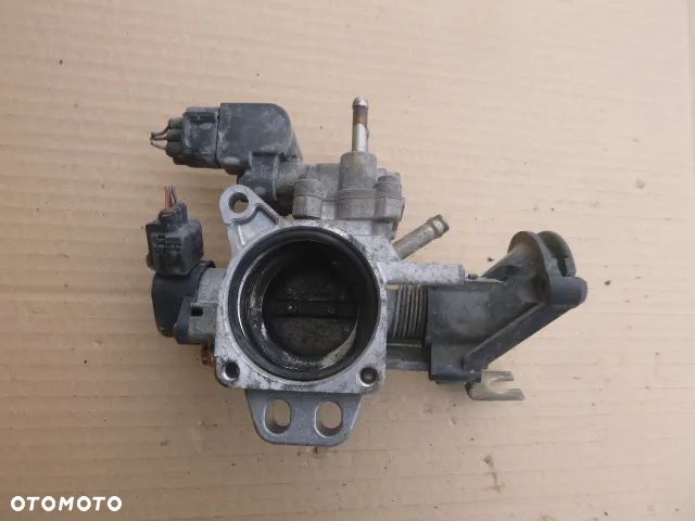 PRZEPUSTNICA KOMPLETNA TOYOTA YARIS 1.0 16V 1SZ - 8