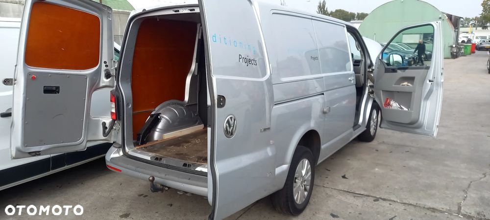 Volkswagen Transporter T5 - 5