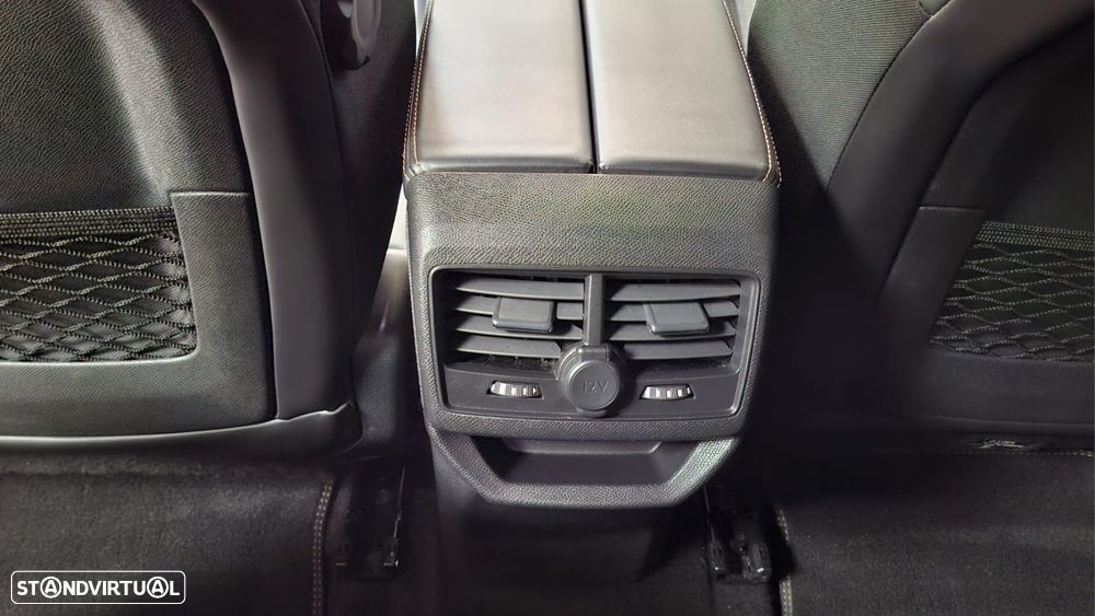 Peugeot 3008 1.5 BlueHDi GT Line EAT8 - 24