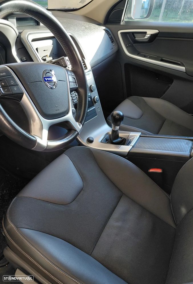 Volvo XC 60 2.0 D3 Drive - 7