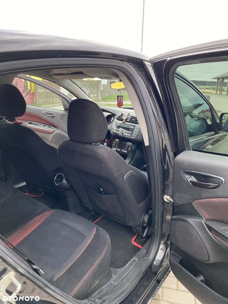 Fiat Bravo 1.9 Multijet 16V Sport - 10