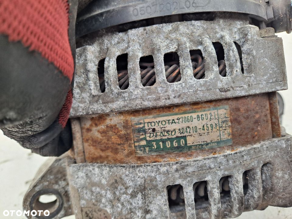 TOYOTA 2.2 D-CAT ALTERNATOR 27060-0G021 - 2