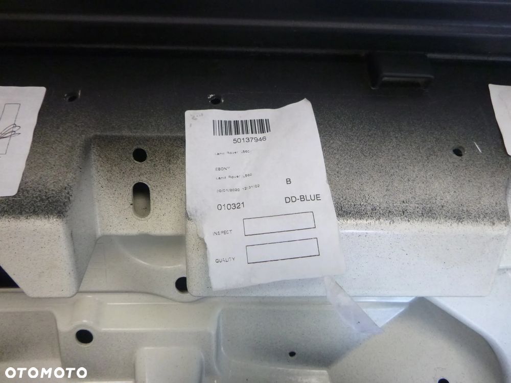 RANGE ROVER VELAR L560 KLAPA TYLNA BAGAŻNIKA - 32