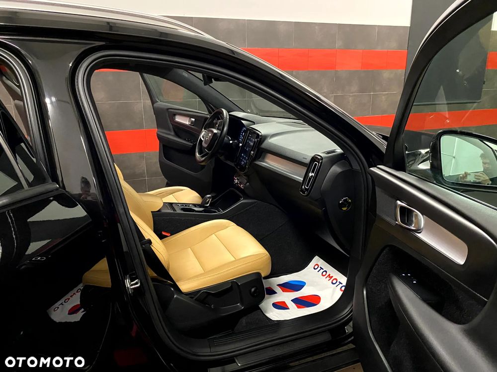 Volvo XC 40 D3 SCR Momentum - 25