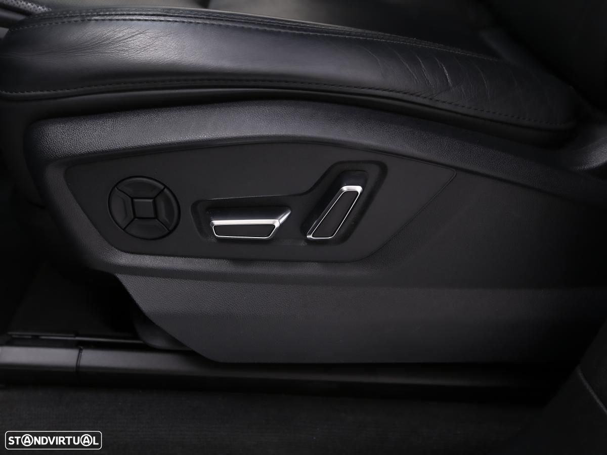 Audi Q7 55 TFSIe quattro Tiptronic - 25