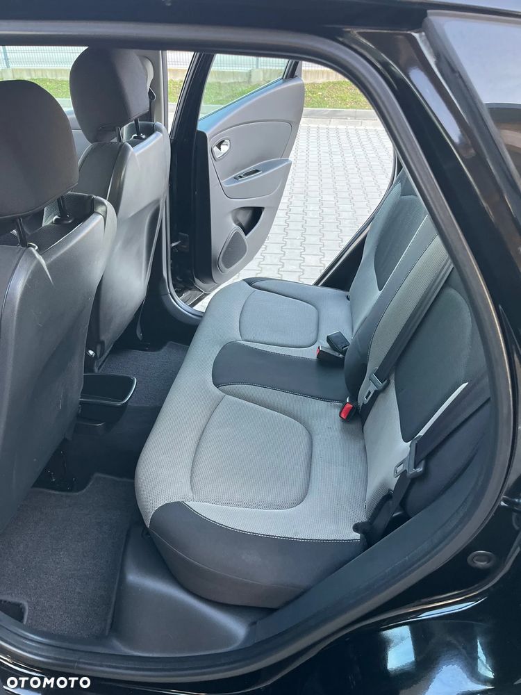 Renault Captur 1.5 dCi Energy Intens - 13