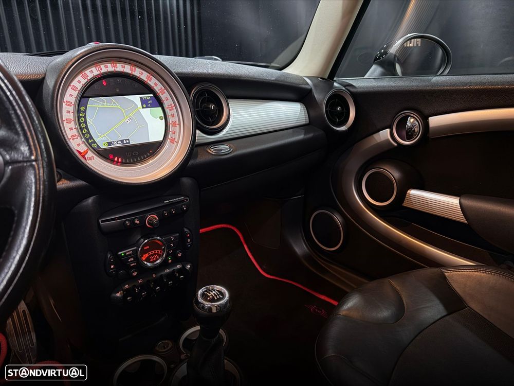 MINI 3 Portas Cooper S - 17