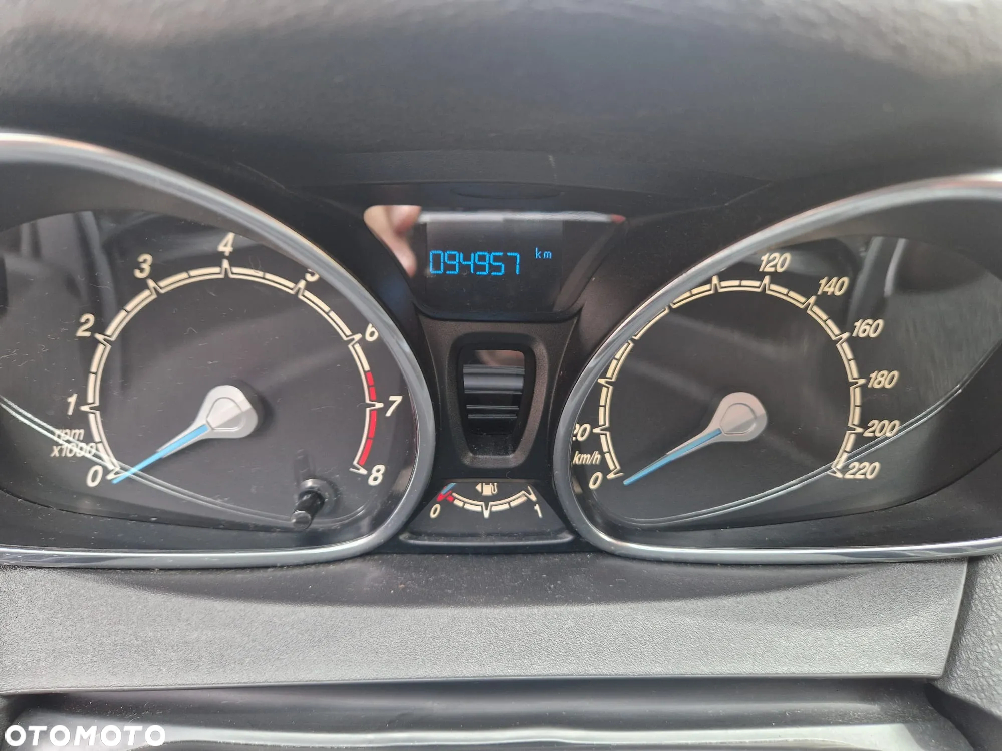 Ford Fiesta - 24