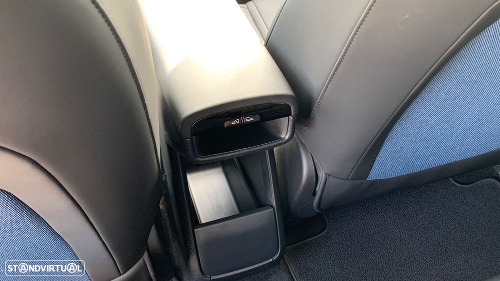 Volvo EX30 Single Motor Extended Range RWD Plus - 30