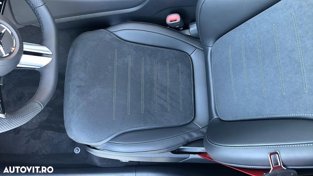 Mercedes-Benz GLC 300 e 4Matic 9G-TRONIC AMG Line Advanced - 17