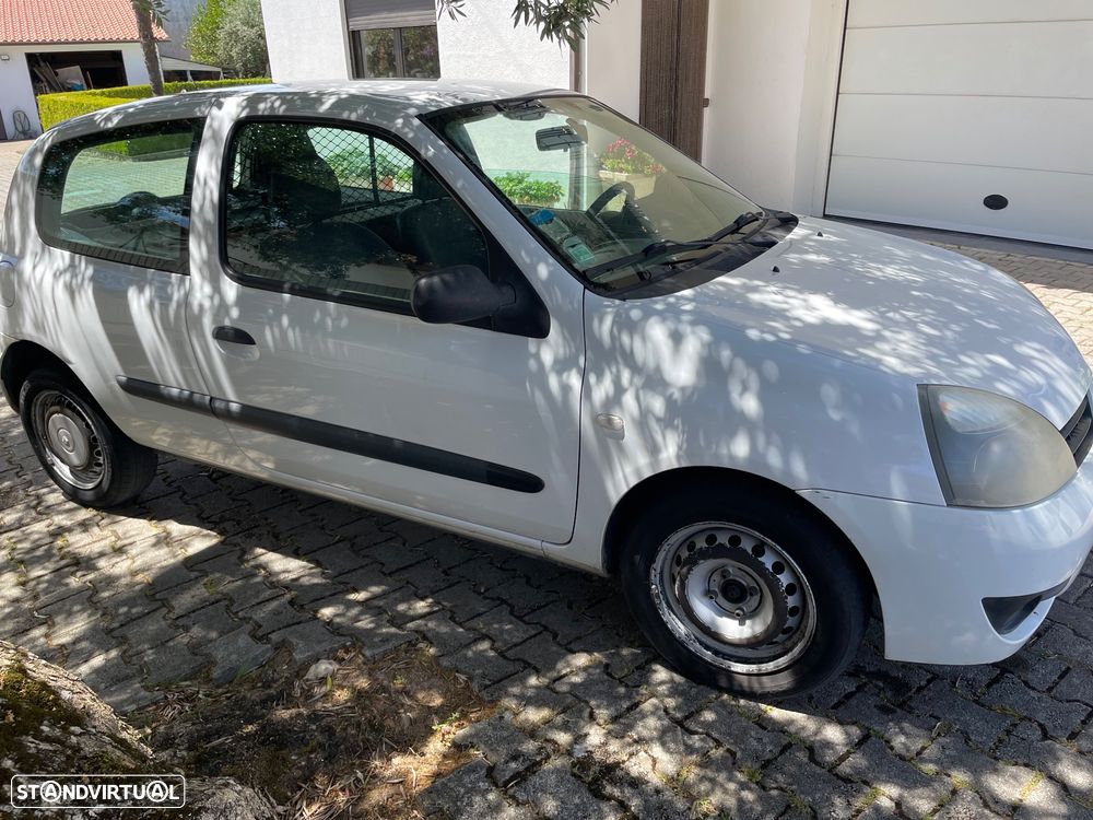 Renault Clio - 7
