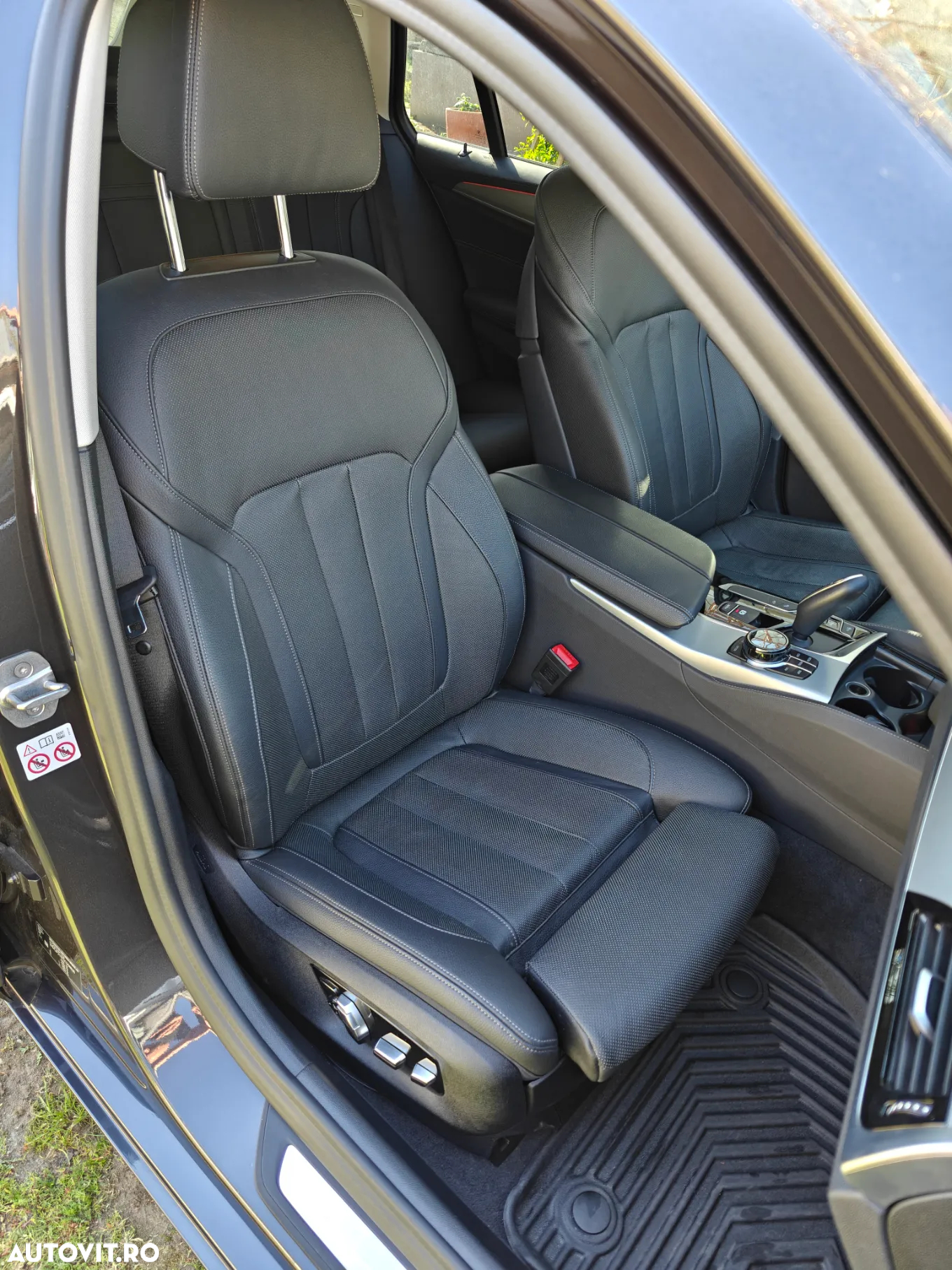 BMW Seria 5 520d Touring Aut. Luxury Line - 9