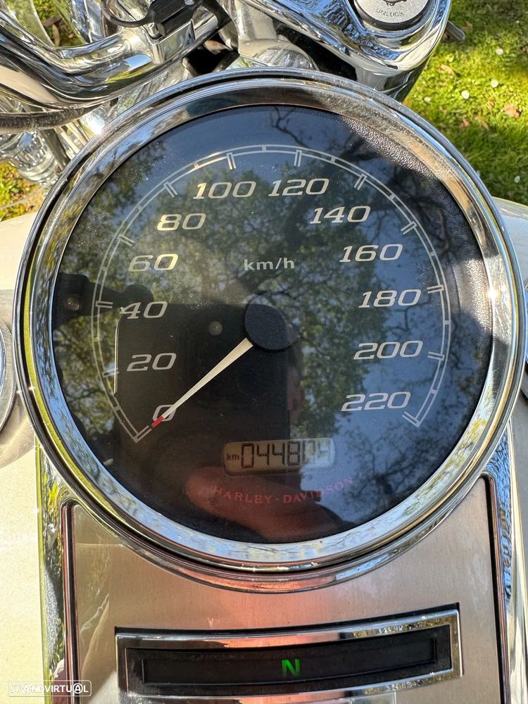 Harley-Davidson FLHR - 5