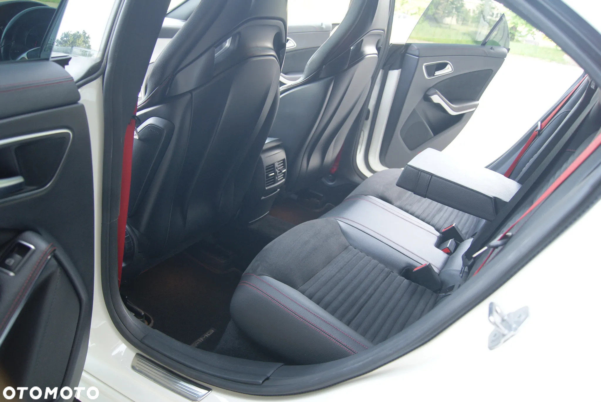 Mercedes-Benz CLA AMG 45 4-Matic - 9