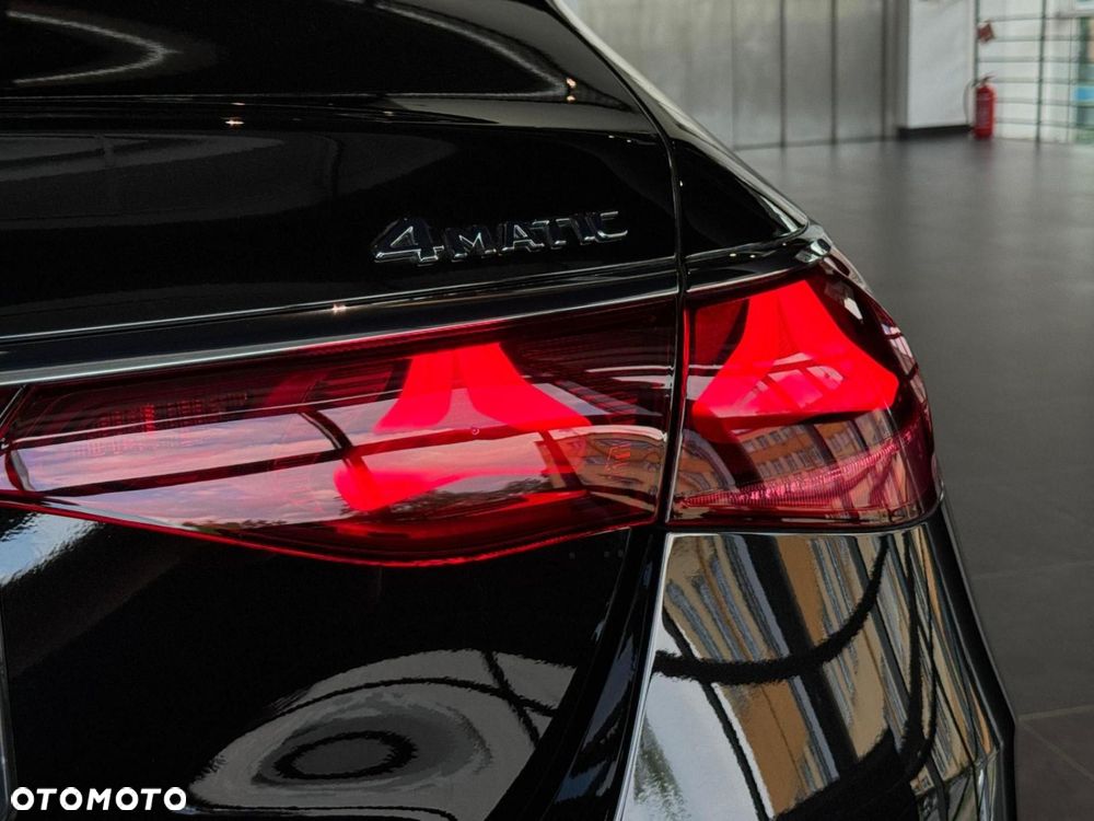 Mercedes-Benz Klasa E - 9