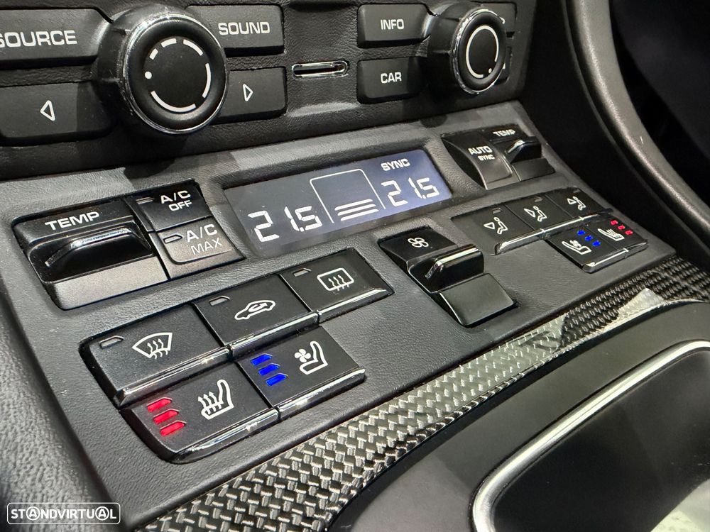 Porsche 911 (991) Turbo S Cabriolet - 39