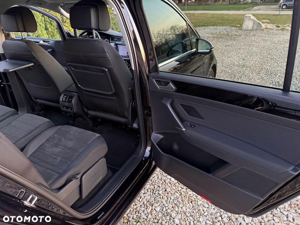 Volkswagen Touran 2.0 TDI SCR DSG Highline - 23