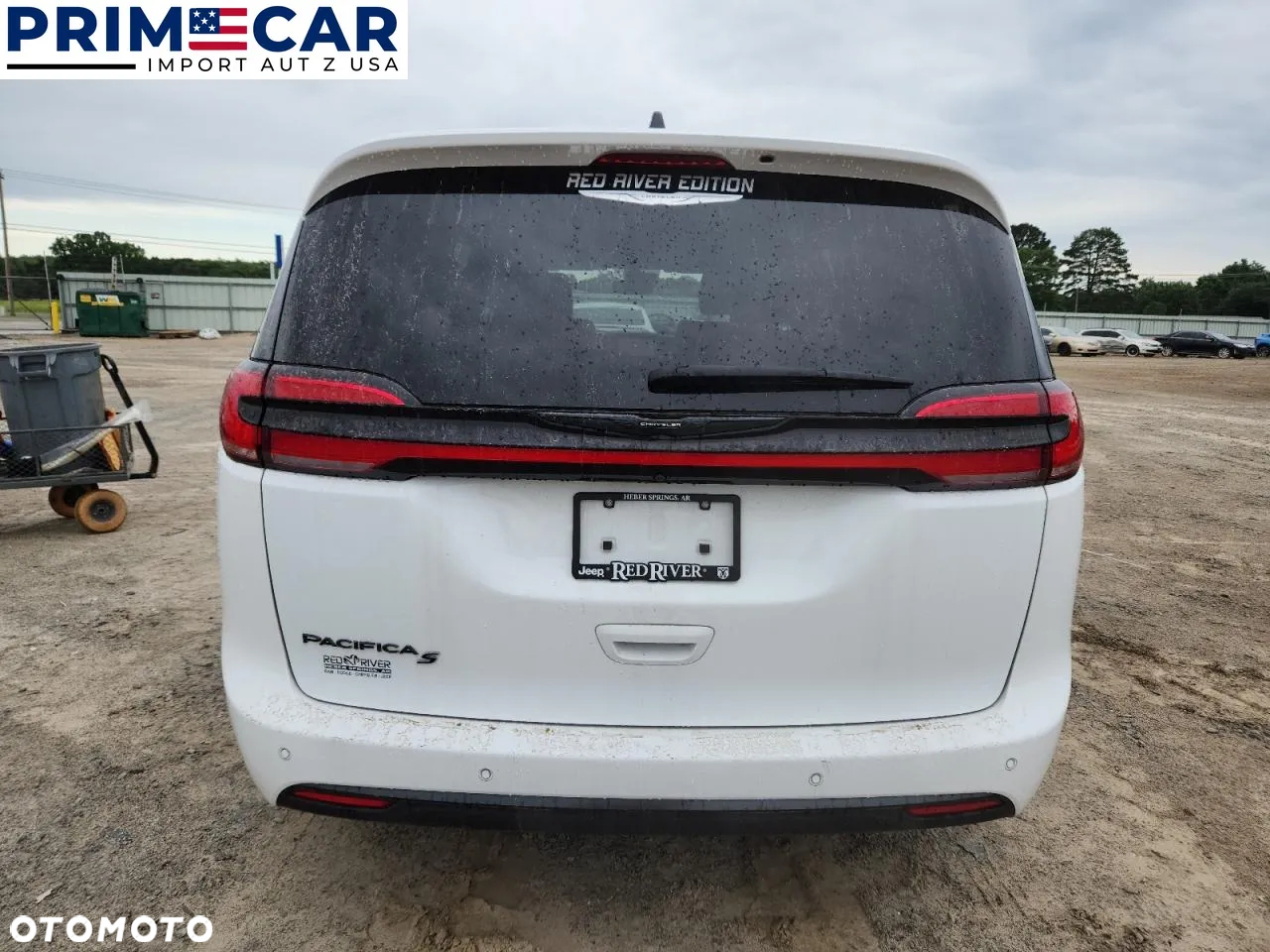 Chrysler Pacifica - 6