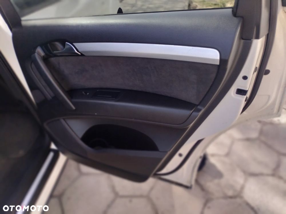 Audi Q7 3.0 TDI DPF clean diesel Quattro Tiptronic - 23