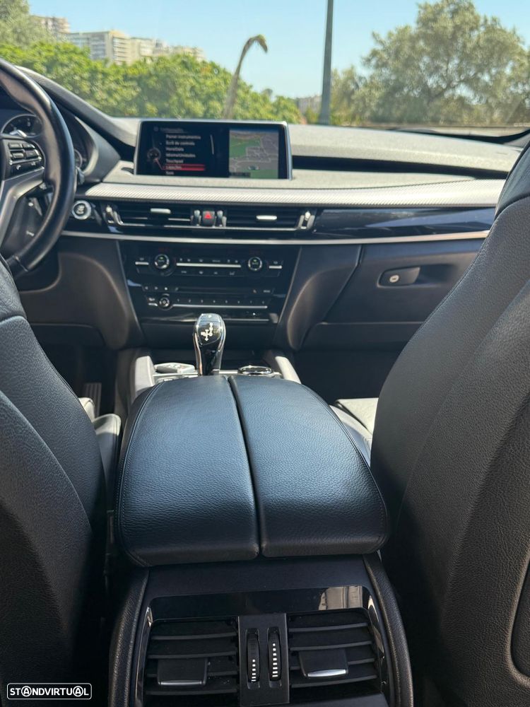 BMW X5 30 d xDrive Pack M 156g - 33
