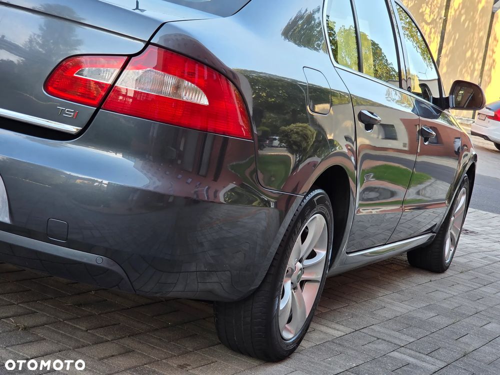 Skoda Superb 1.8 TSI DSG Ambition - 19