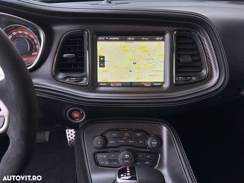 Dodge Challenger - 14