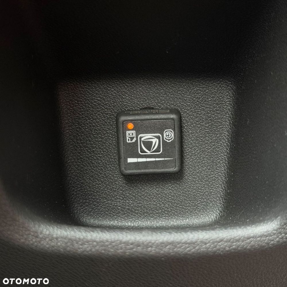 Opel Crossland X - 40