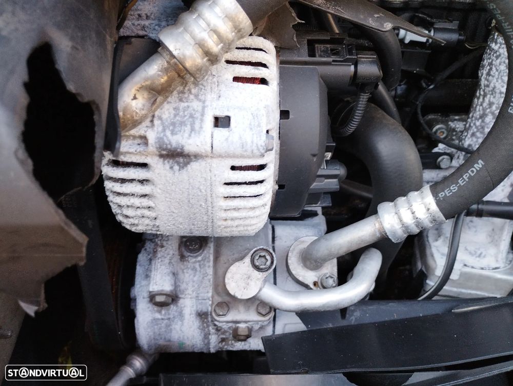 VW Passat 1.9 TDi Confortline - 3