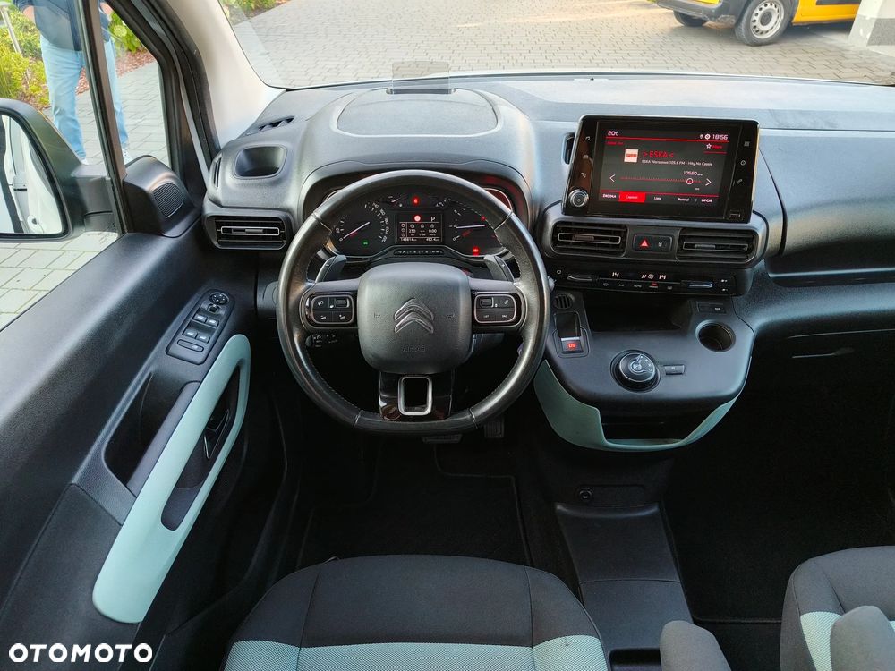 Citroën Berlingo XL 7-Sitzer PureTech 130 EAT8 SHINE - 7