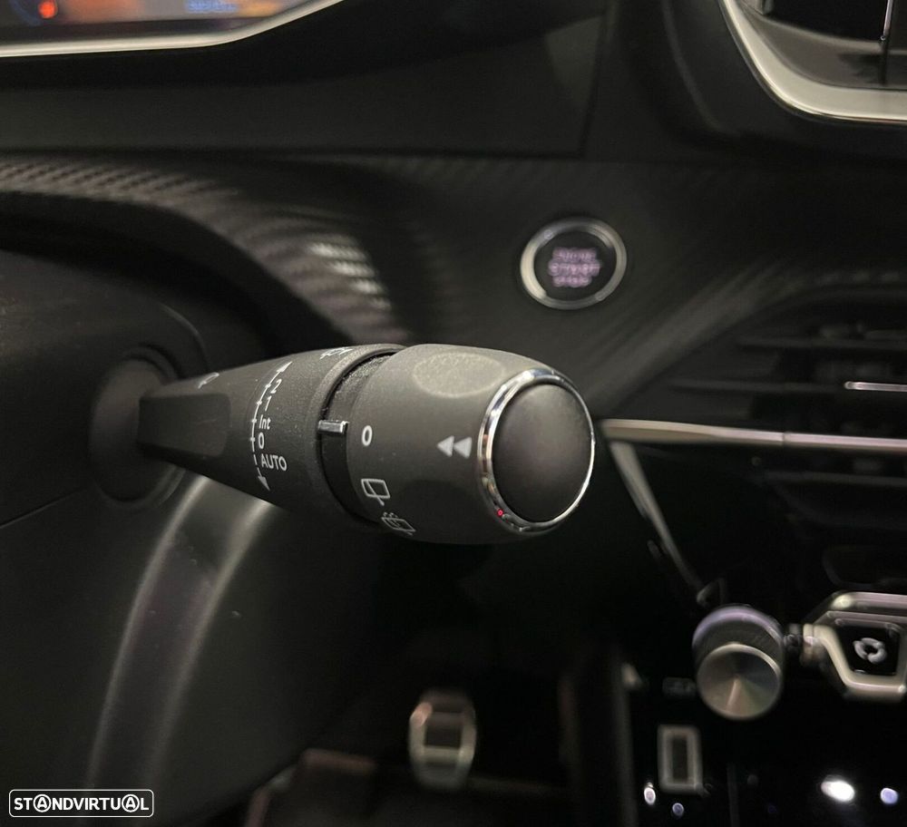 Peugeot 2008 1.2 PureTech GT - 39