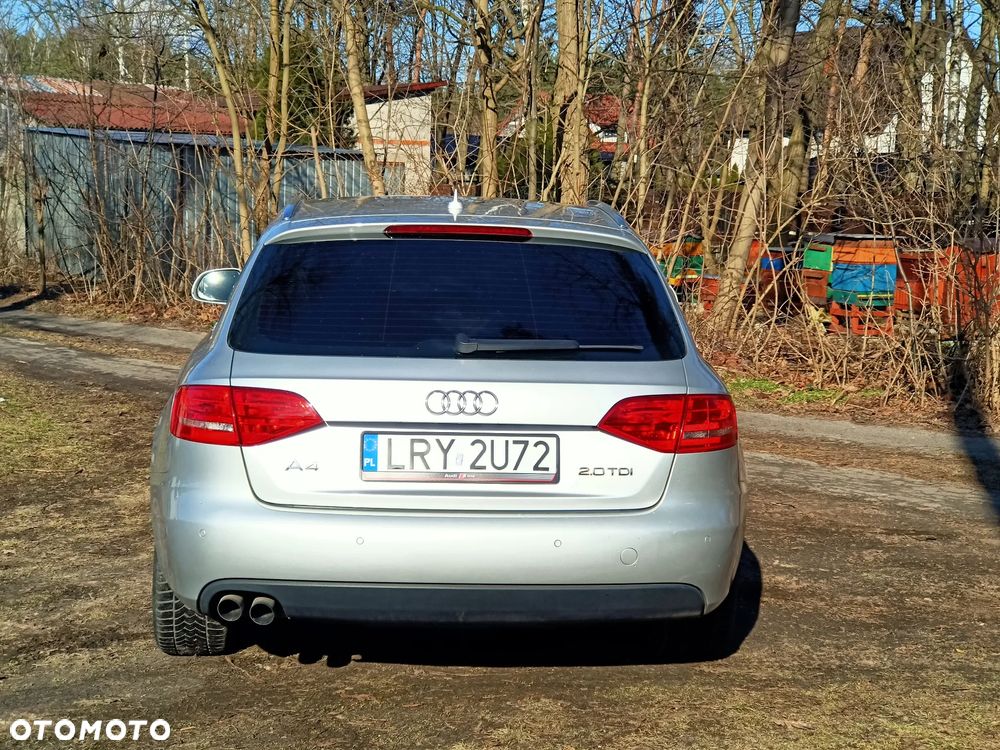 Audi A4 Avant - 4