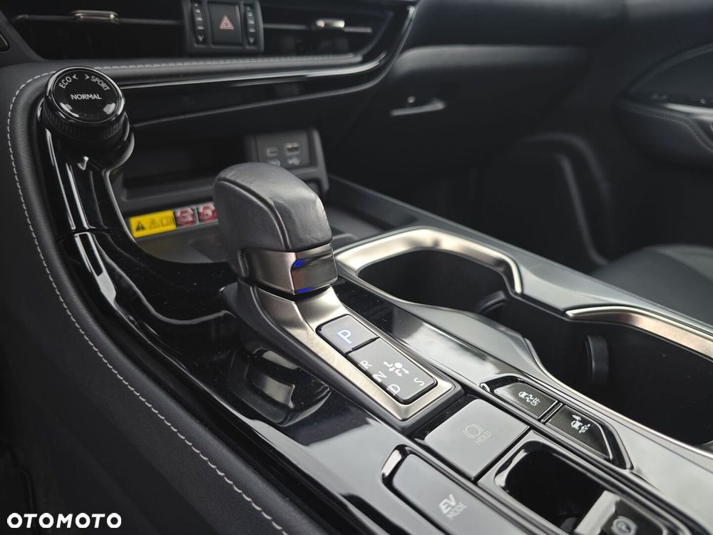 Lexus NX 350h Omotenashi AWD - 16