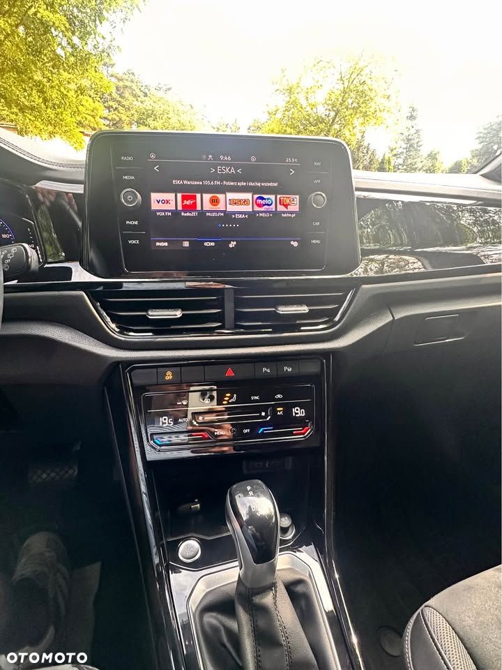Volkswagen T-Roc - 8