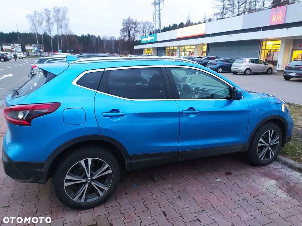 Nissan Qashqai 1.2 DIG-T N-Connecta - 1
