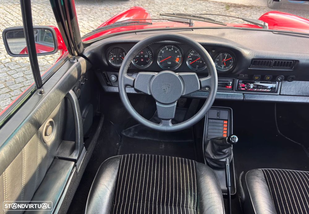 Porsche 911 Série G Carrera Coupé 3.2 - 14