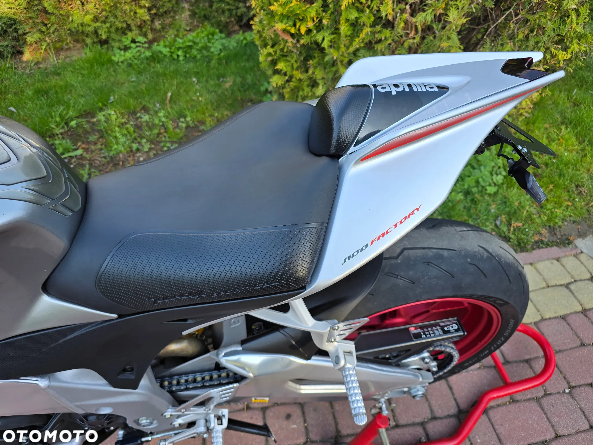 Aprilia Tuono - 14