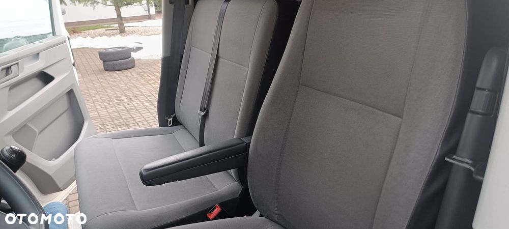 Volkswagen Transporter - 18