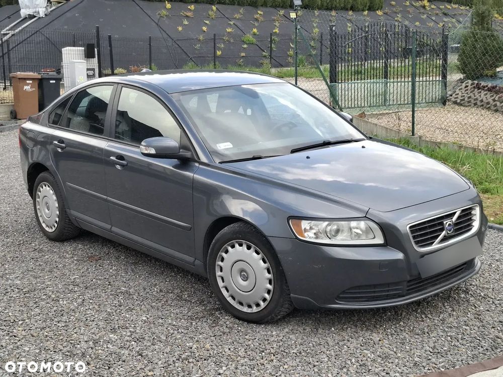Volvo S40 2.0D Momentum - 1