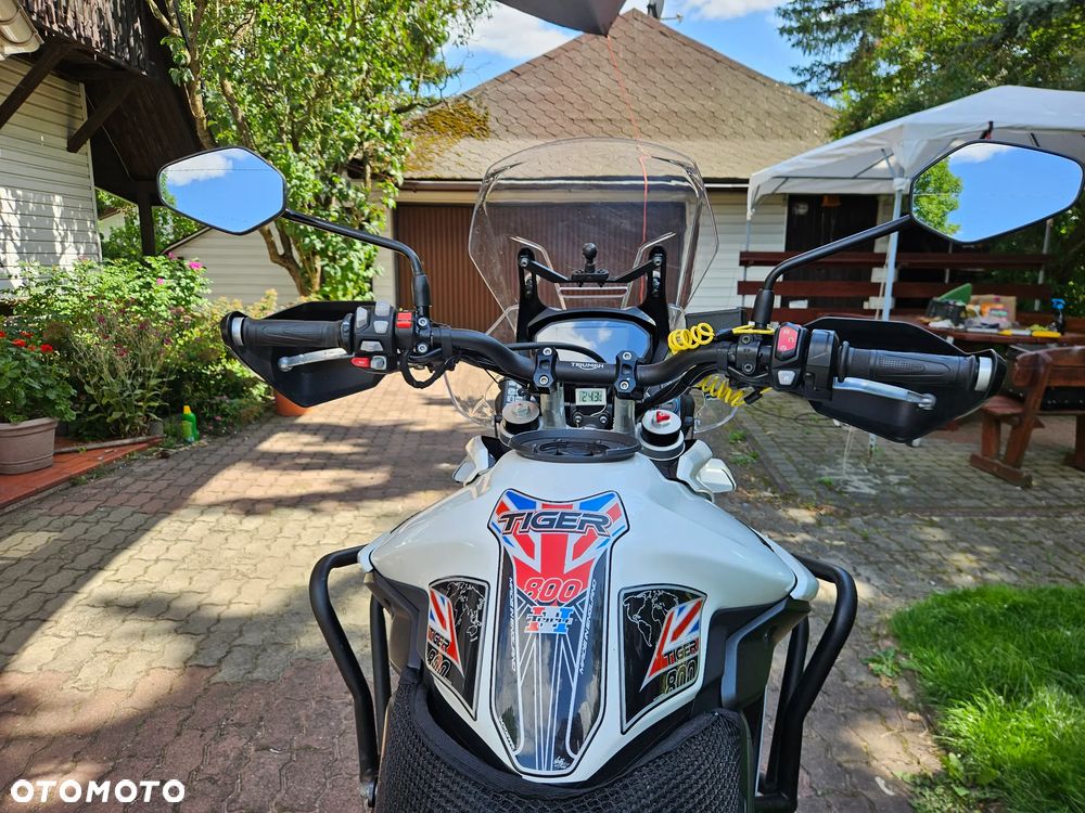 Triumph Tiger - 16